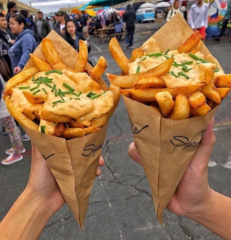 social media driven food tourism queues